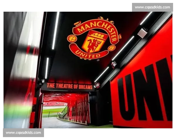 巴伦西亚主场迎战曼联 争夺欧冠席位关键之战即将上演